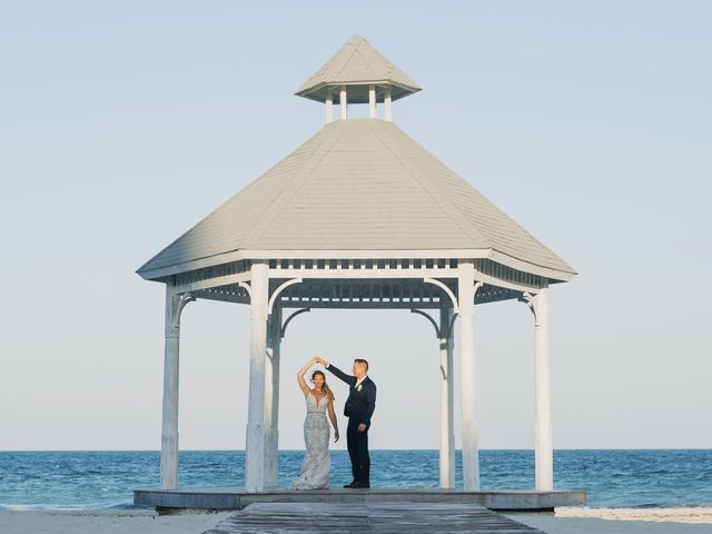 Chris and Courtney&apos;s Wedding in Cancun, Mexico 40