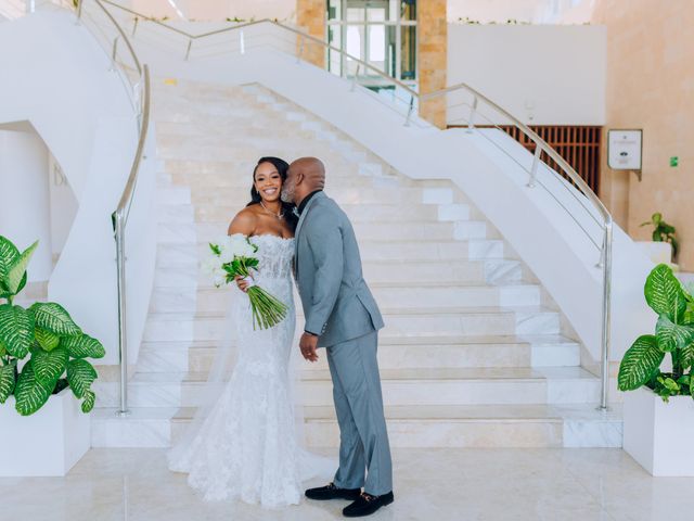 Evan and Taylor&apos;s Wedding in Cancun, Mexico 25