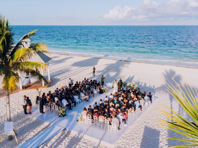 Evan and Taylor&apos;s Wedding in Cancun, Mexico 40