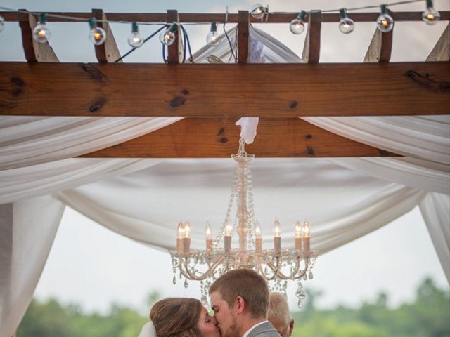 Carrie and Blake&apos;s Wedding in Mayfield, Kentucky 10