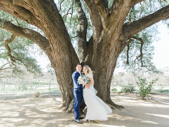 Savanna and Sean&apos;s Wedding in Blum, Texas 15