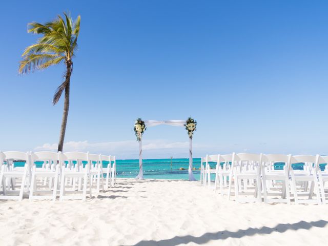 Ben and Mallory&apos;s Wedding in Nassau, Bahamas 2