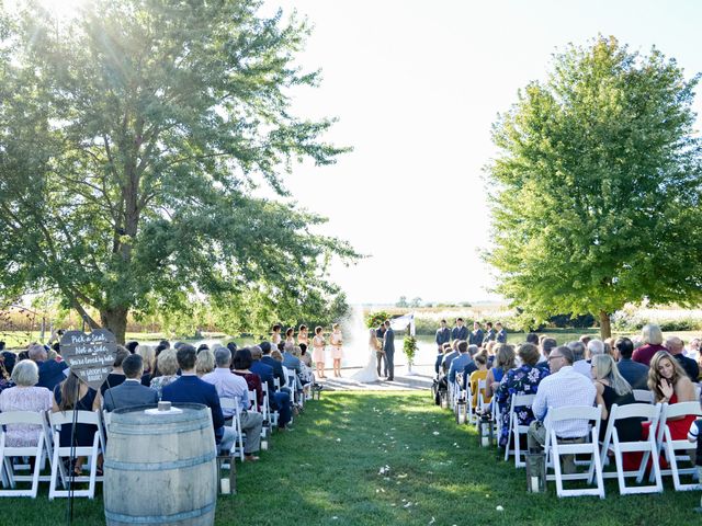 Alex and Whitney&apos;s Wedding in De Witt, Iowa 18