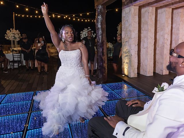 Willie and Jasmine's Wedding in Cancun, Mexico 9