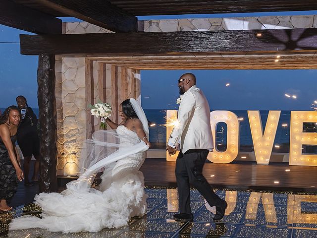 Willie and Jasmine's Wedding in Cancun, Mexico 19