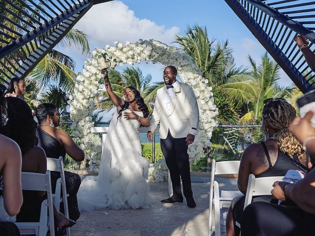 Willie and Jasmine's Wedding in Cancun, Mexico 36