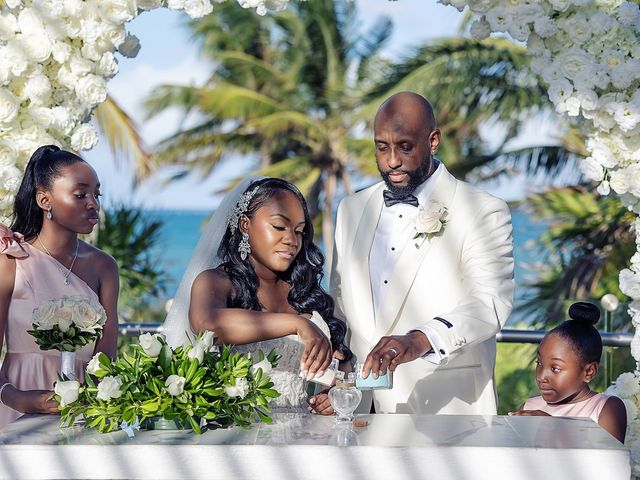 Willie and Jasmine's Wedding in Cancun, Mexico 37