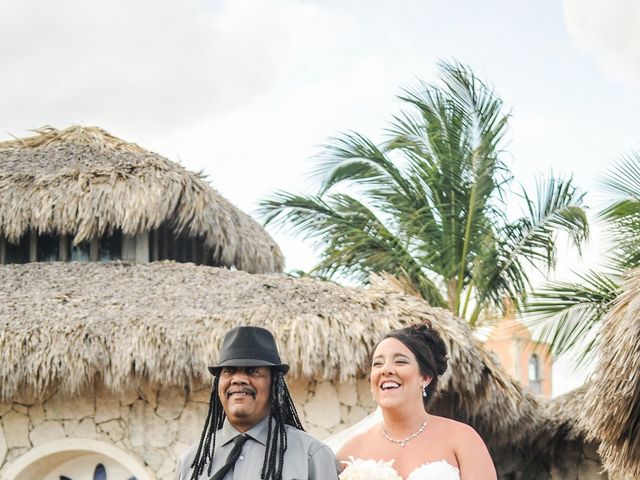 Aron and Rosy&apos;s Wedding in Santo Domingo, Dominican Republic 16