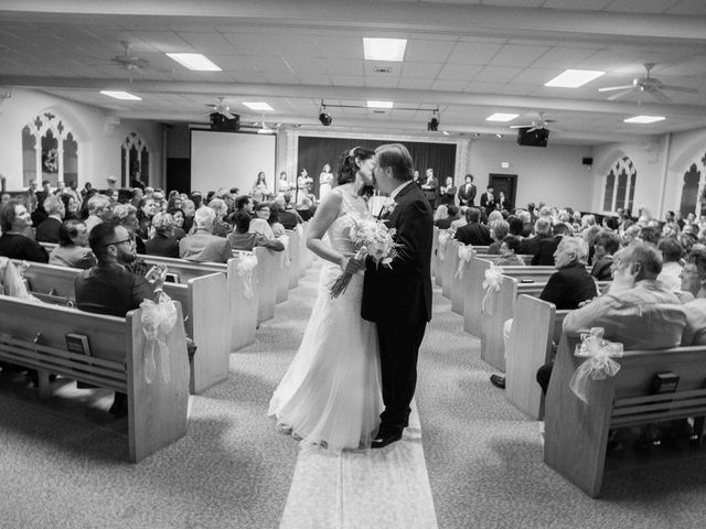 Craig and Jennifer&apos;s Wedding in Milwaukee, Wisconsin 19