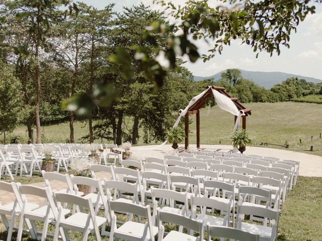 Abigail and Josh&apos;s Wedding in Roanoke, Virginia 17