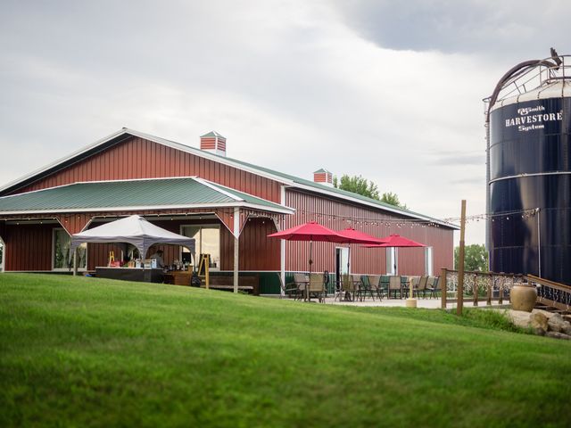 Garrett and Lacey&apos;s Wedding in Madison, Wisconsin 5