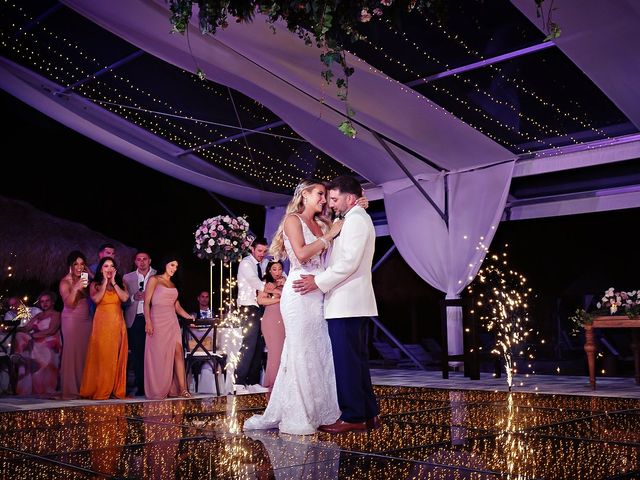 Joseph and Amanda&apos;s Wedding in Cancun, Mexico 16