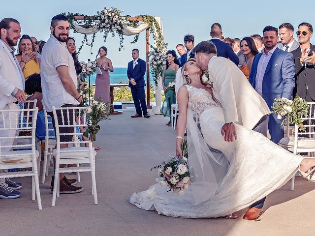 Joseph and Amanda&apos;s Wedding in Cancun, Mexico 31