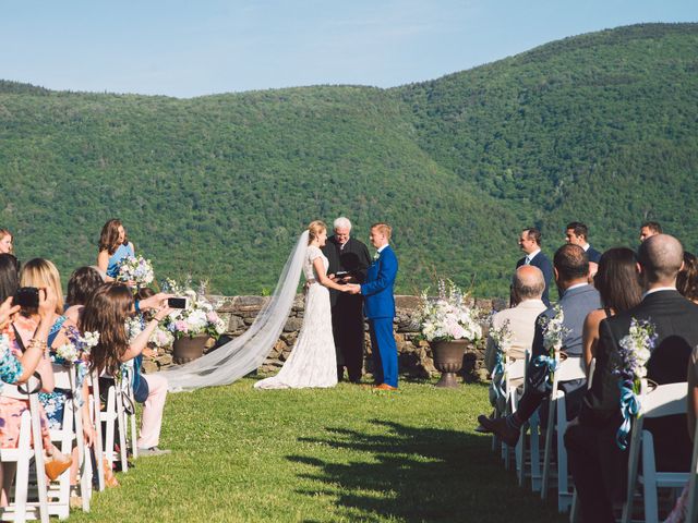 Katherine and Graham&apos;s Wedding in Manchester, Vermont 16