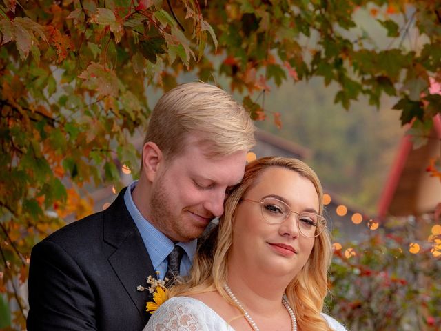 Michael and Brittany&apos;s Wedding in Ashland City, Tennessee 1