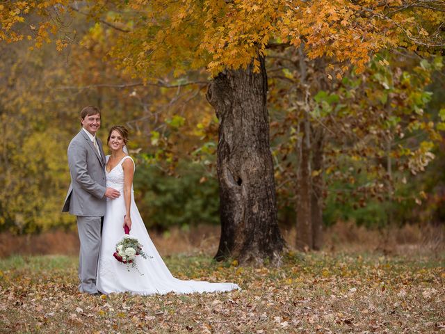 Olivia and Chad&apos;s Wedding in Dickson, Tennessee 16
