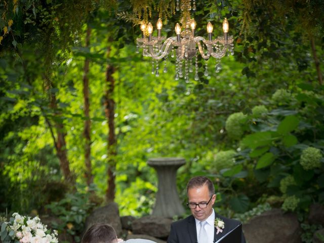 Austin and Delaney&apos;s Wedding in Yakima, Washington 12