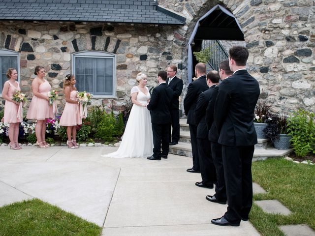 Katie and Kyle&apos;s Wedding in Charlevoix, Michigan 8