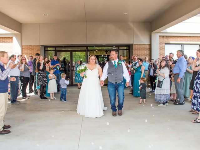Jerrod and Ashley&apos;s Wedding in Lebanon, Missouri 12