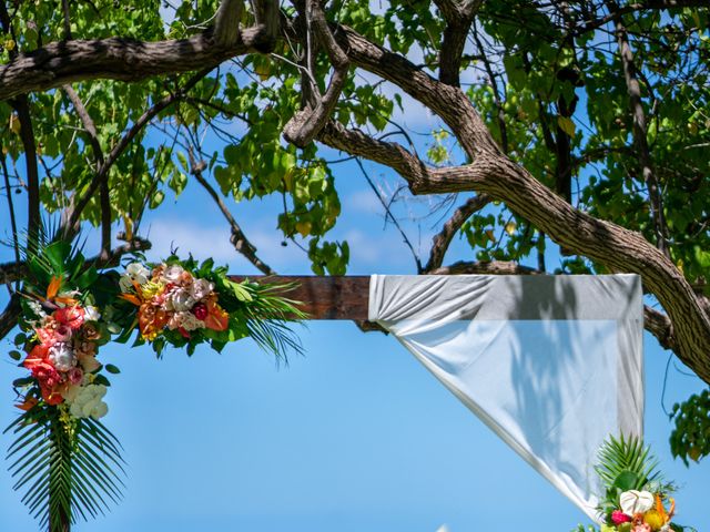 Dillon and Miranda&apos;s Wedding in Honolulu, Hawaii 8
