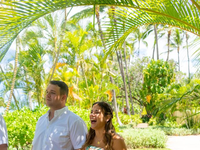 Dillon and Miranda&apos;s Wedding in Honolulu, Hawaii 12
