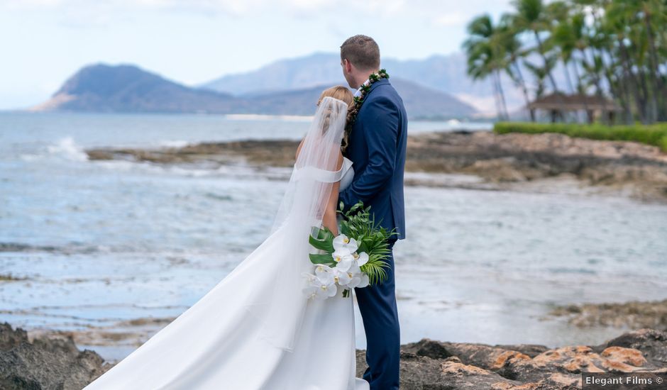 Dillon and Miranda's Wedding in Honolulu, Hawaii