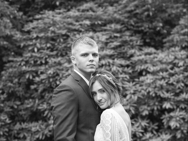 Dakota and Micaela&apos;s Wedding in Hendersonville, North Carolina 16