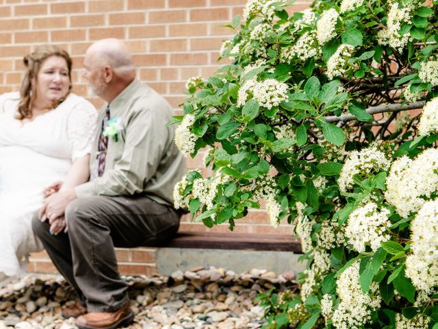 Buddy and Laure&apos;s Wedding in Casper, Wyoming 9