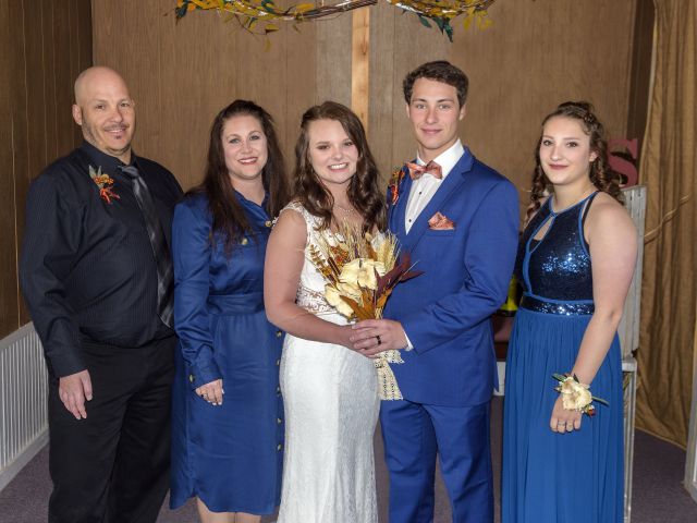 Samuel and Taylor&apos;s Wedding in Recluse, Wyoming 13