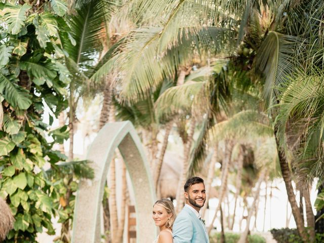 Afonso and Katelyn&apos;s Wedding in Cancun, Mexico 82