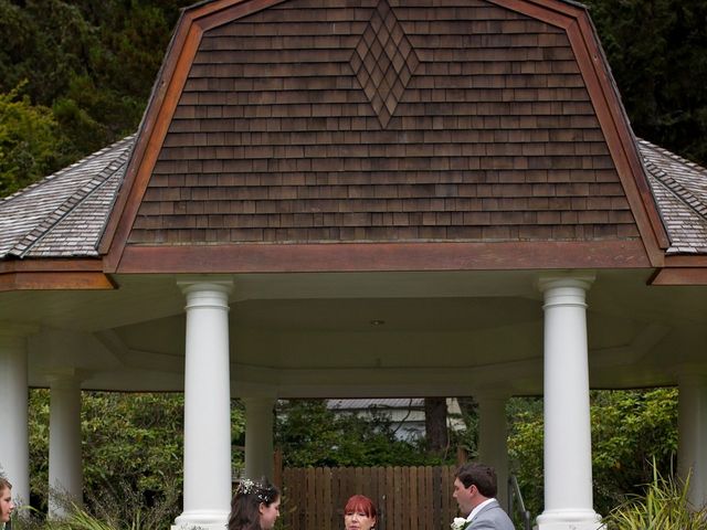 Jaqueline and Mark&apos;s Wedding in Coos Bay, Oregon 39