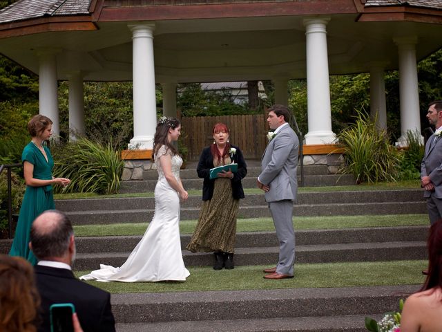 Jaqueline and Mark&apos;s Wedding in Coos Bay, Oregon 41