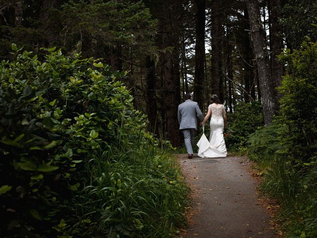 Jaqueline and Mark&apos;s Wedding in Coos Bay, Oregon 59