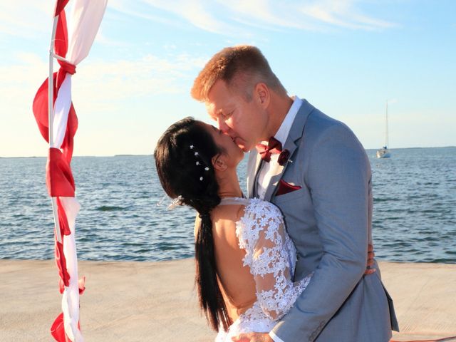 Jens and Jenalyn&apos;s Wedding in Key Largo, Florida 16