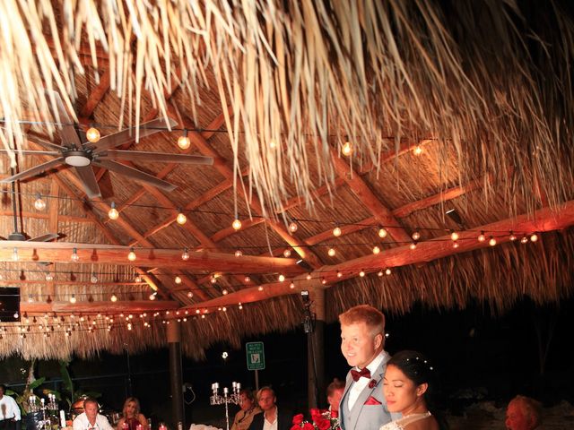 Jens and Jenalyn&apos;s Wedding in Key Largo, Florida 32