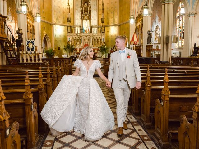 Logan and Carly&apos;s Wedding in Detroit, Michigan 83