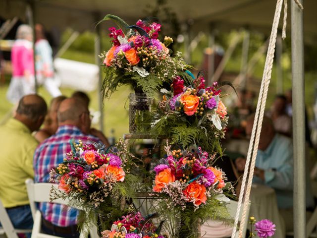 Stephanie and Jonathan&apos;s Wedding in Bluefield, Virginia 17