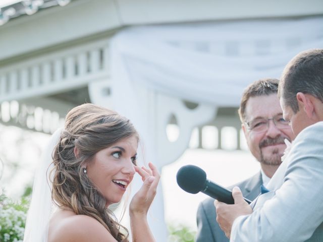 Deron and Nichelle&apos;s Wedding in Kansas City, Missouri 21