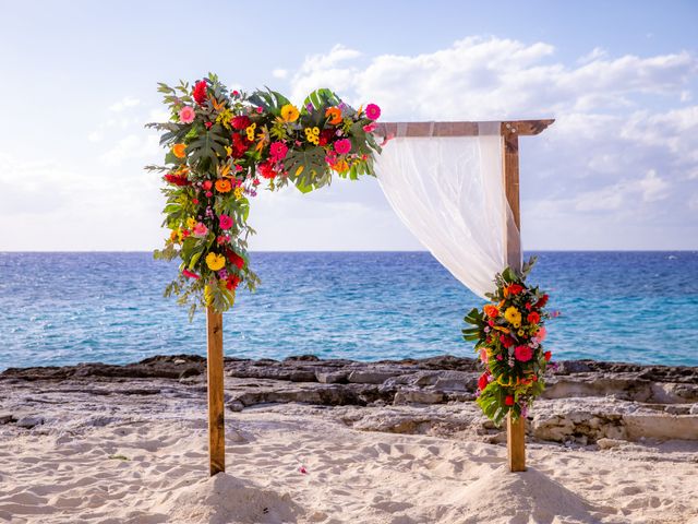 Lindsey and Phil&apos;s Wedding in Cozumel, Mexico 24