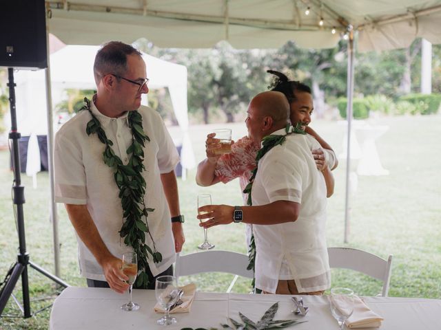 James and Cliff&apos;s Wedding in Honolulu, Hawaii 17