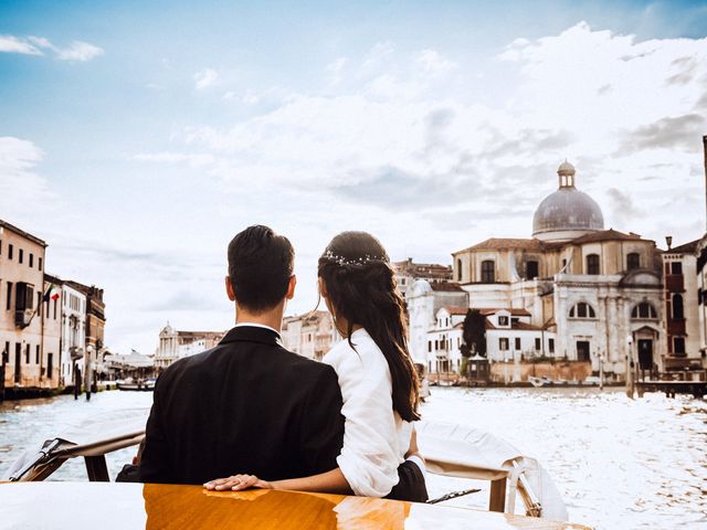 Yesenia and Alessio&apos;s Wedding in Venice, Italy 10