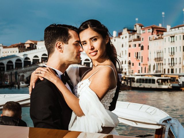 Yesenia and Alessio&apos;s Wedding in Venice, Italy 15