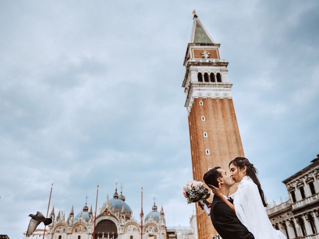 Yesenia and Alessio&apos;s Wedding in Venice, Italy 20