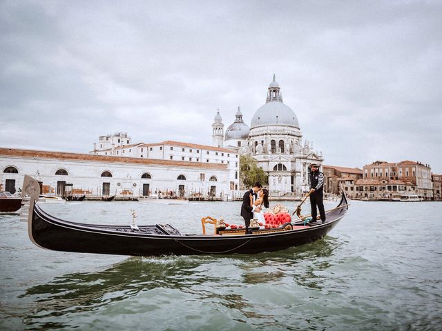 Yesenia and Alessio&apos;s Wedding in Venice, Italy 22