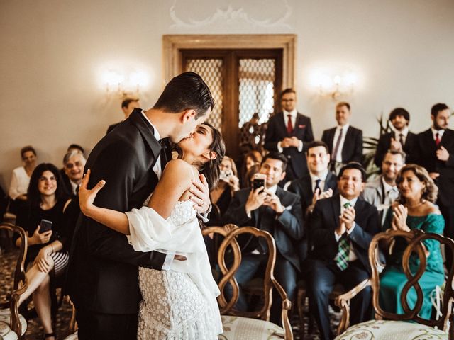 Yesenia and Alessio&apos;s Wedding in Venice, Italy 27