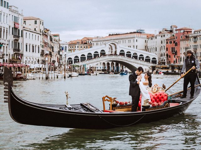 Yesenia and Alessio&apos;s Wedding in Venice, Italy 40