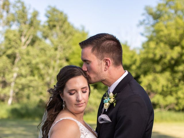 Ryan and Sarah&apos;s Wedding in Hartford, Wisconsin 15