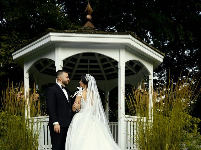Abdo and Romanda&apos;s Wedding in Weatogue, Connecticut 8