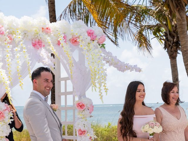 Eliabeth and Alejandro&apos;s Wedding in Miami, Florida 9