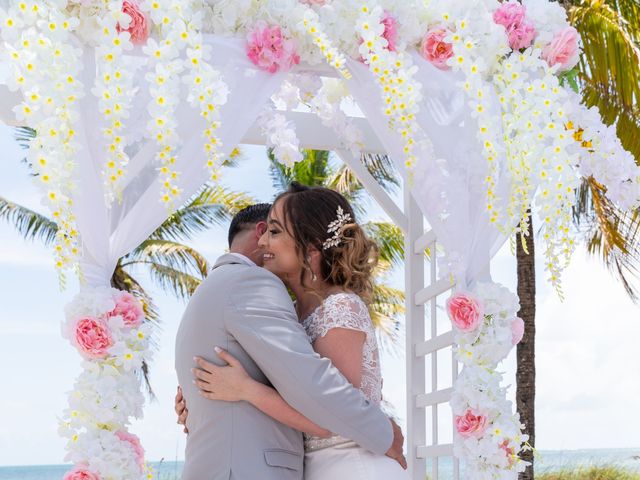Eliabeth and Alejandro&apos;s Wedding in Miami, Florida 13